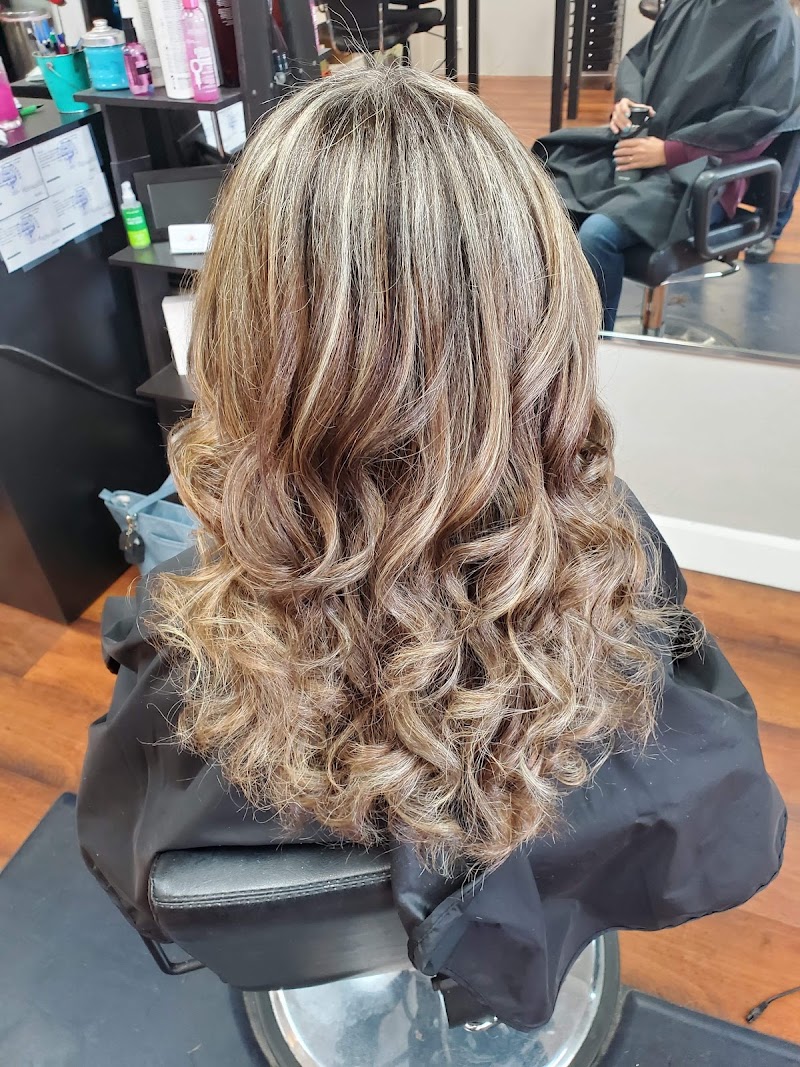 Cutting Edge, beauty salon in Klamath Falls, OR, photo 1 of 9